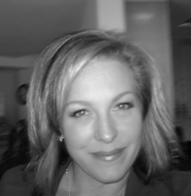 An employee at Alliance Insurance Agency